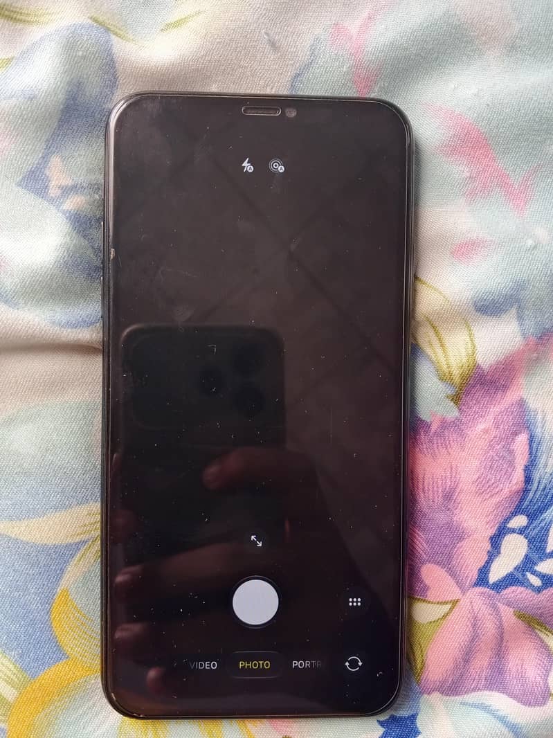iphone 11 pro max 6