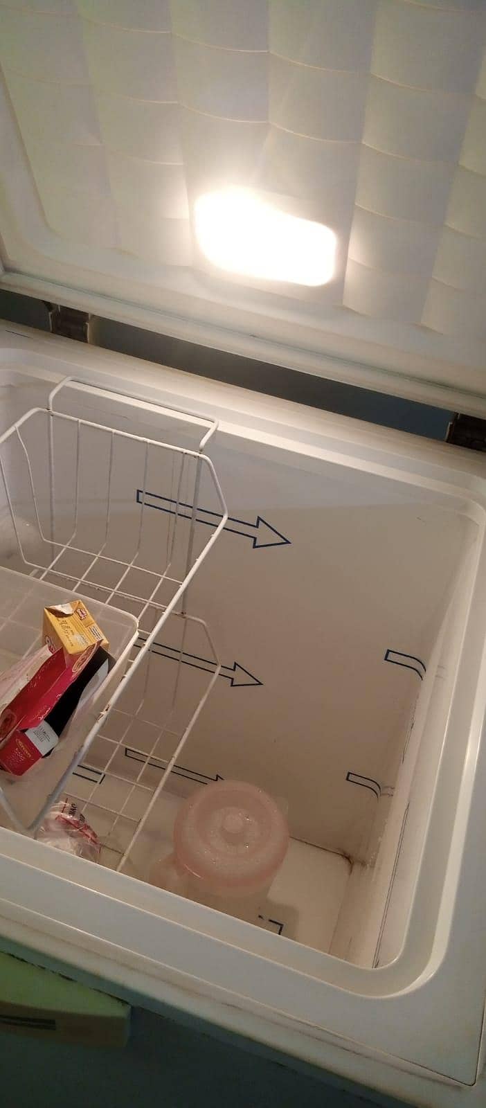 sailing deep freezer 0
