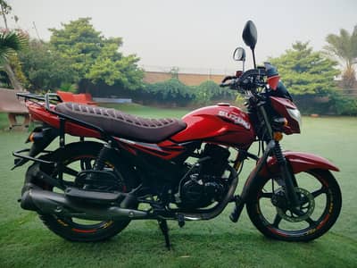 Suzuki GR 150 (2021) - Gloss Red - Spotless Condition - Crash Guards