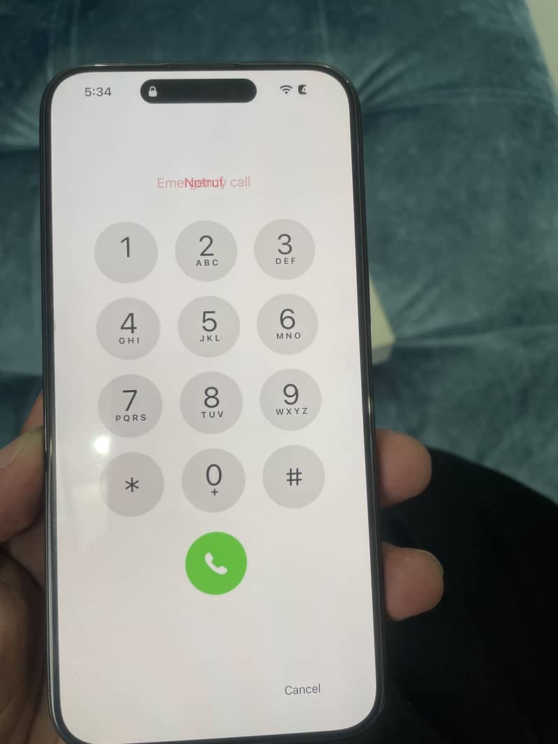 Apple iPhone 15 Pro Max 4