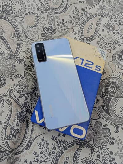 VIVO Y12s with Box (Argent sell) Contact 03123172314