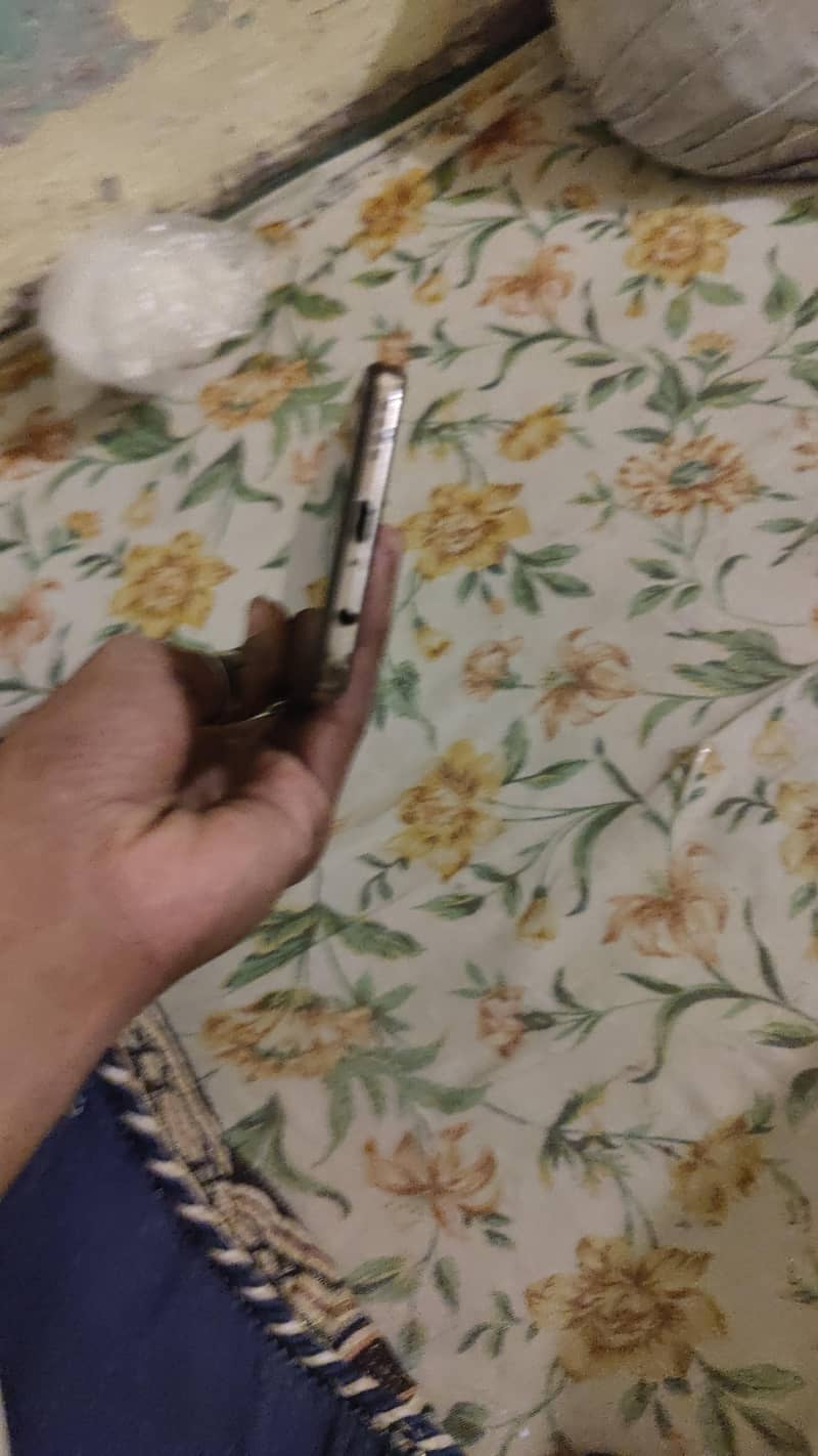Infinix Zero X Pro 6