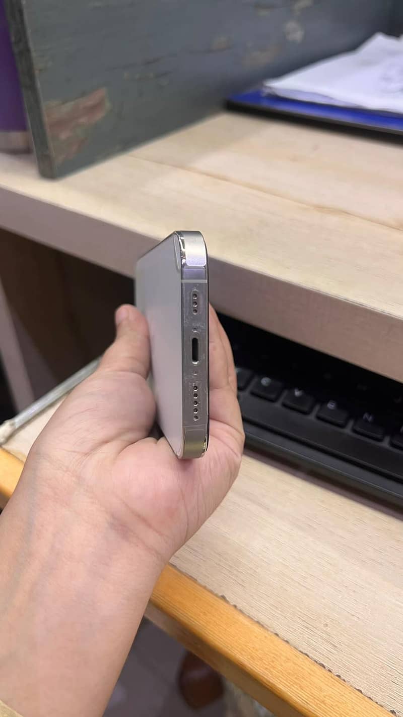 Apple iPhone 14 Pro 5
