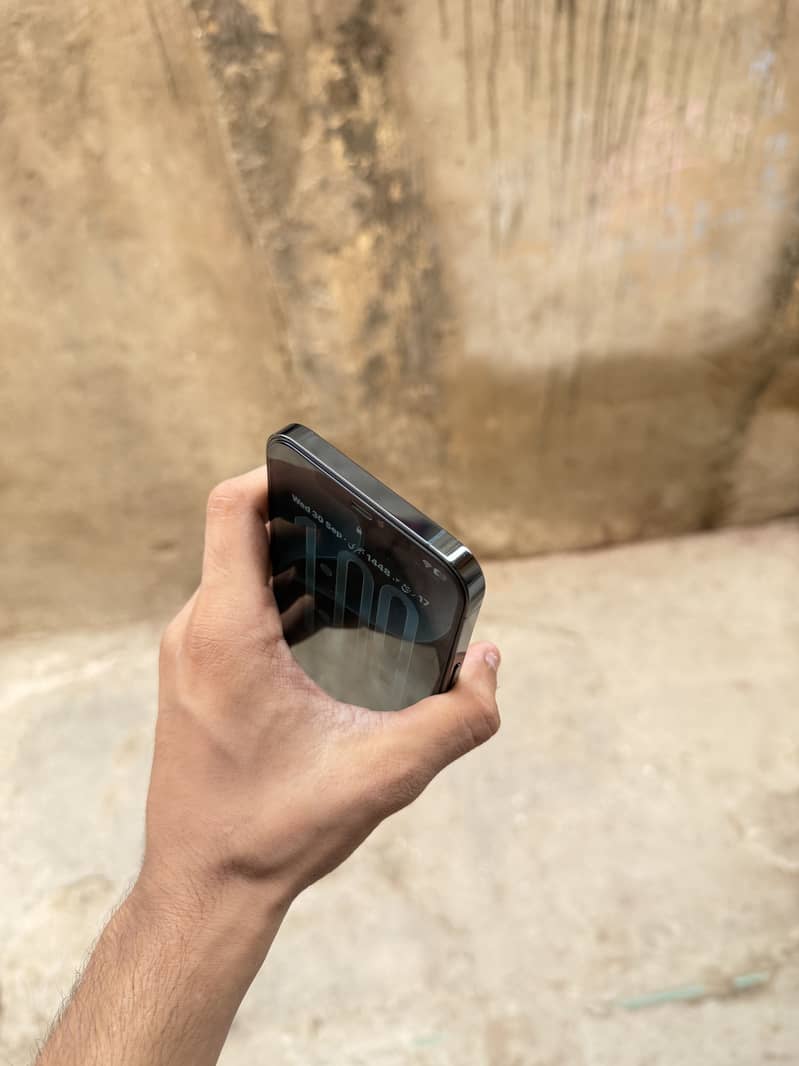 Apple iPhone 12 Pro Max 4