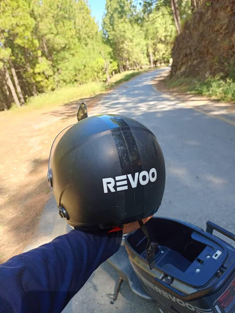 Revoo A11 4