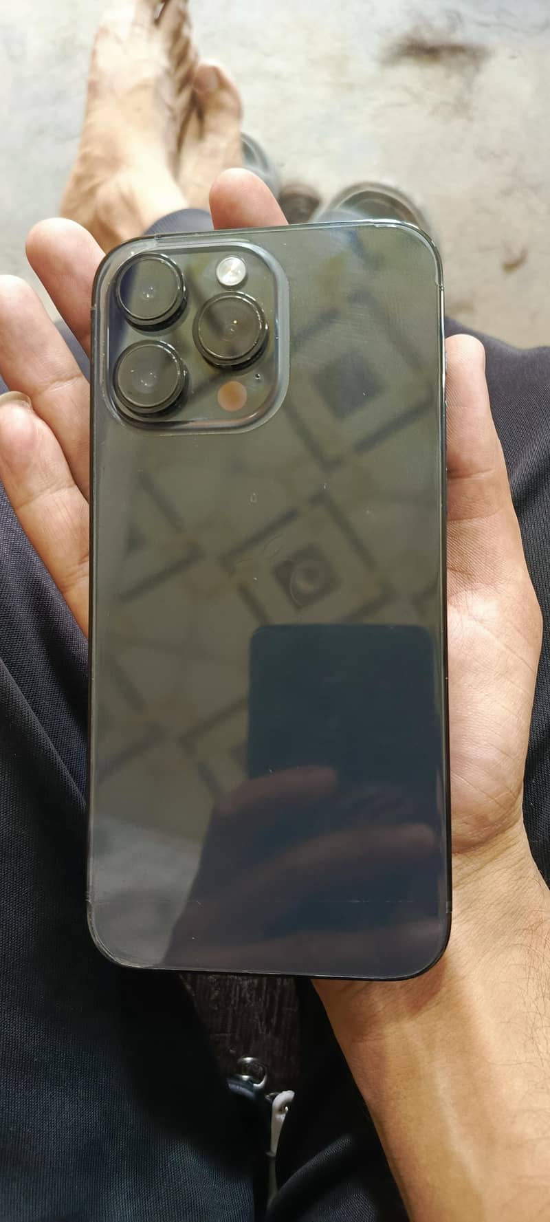 Apple iPhone 14 Pro Max 0