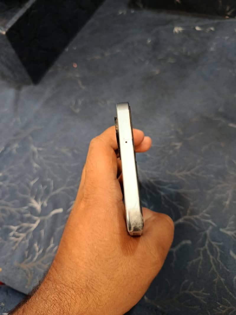 Samsung A17 4