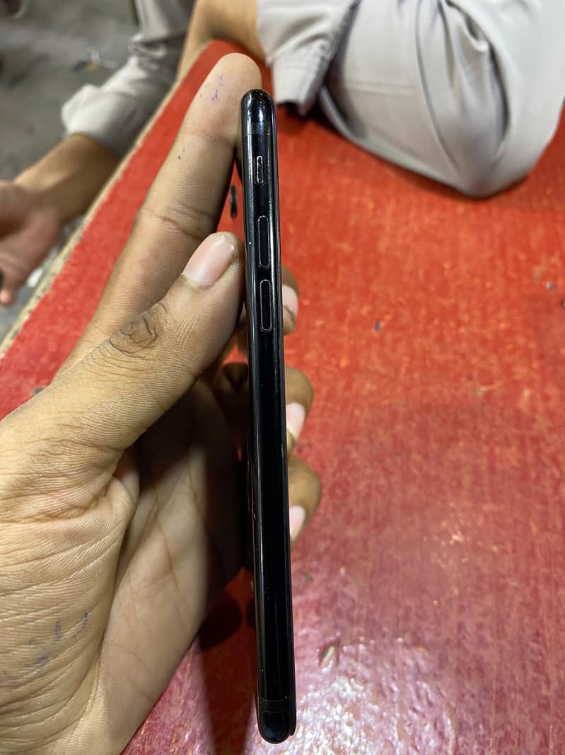 Apple iPhone 7 1