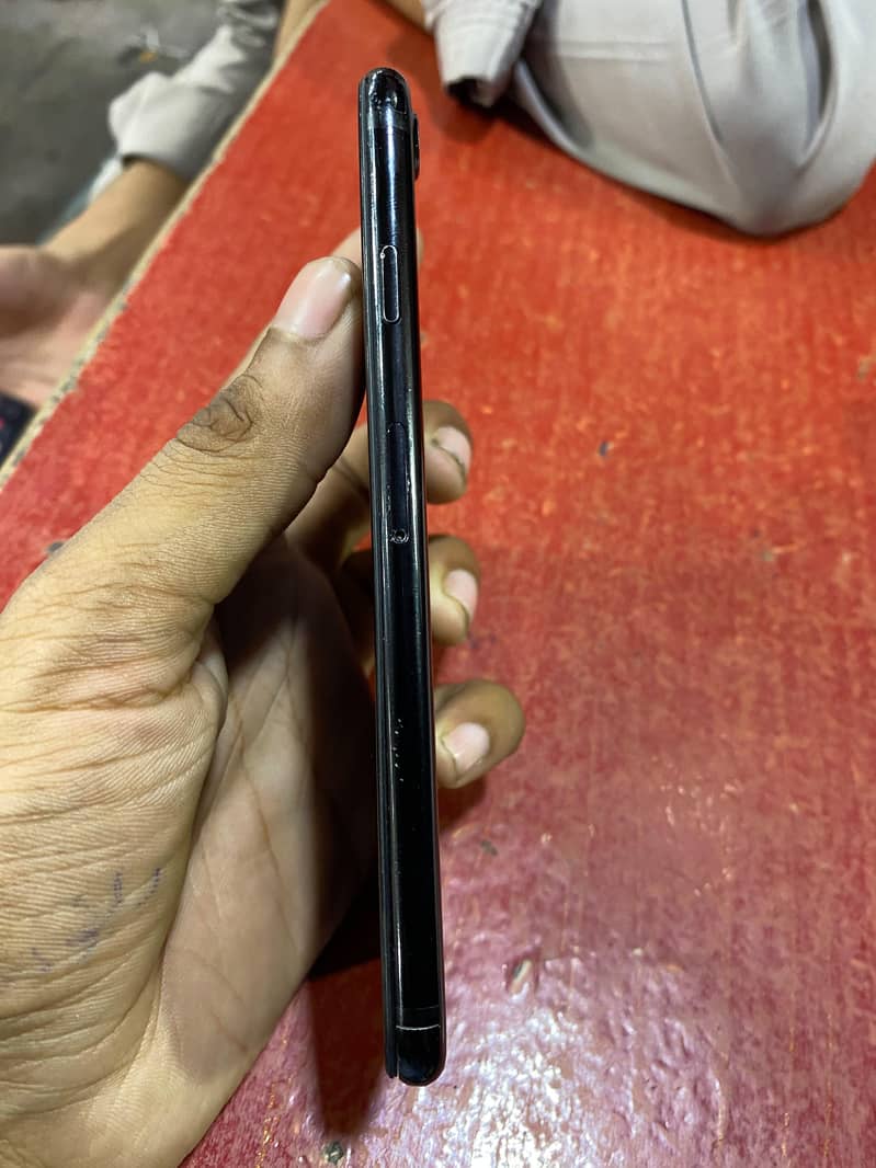 Apple iPhone 7 5