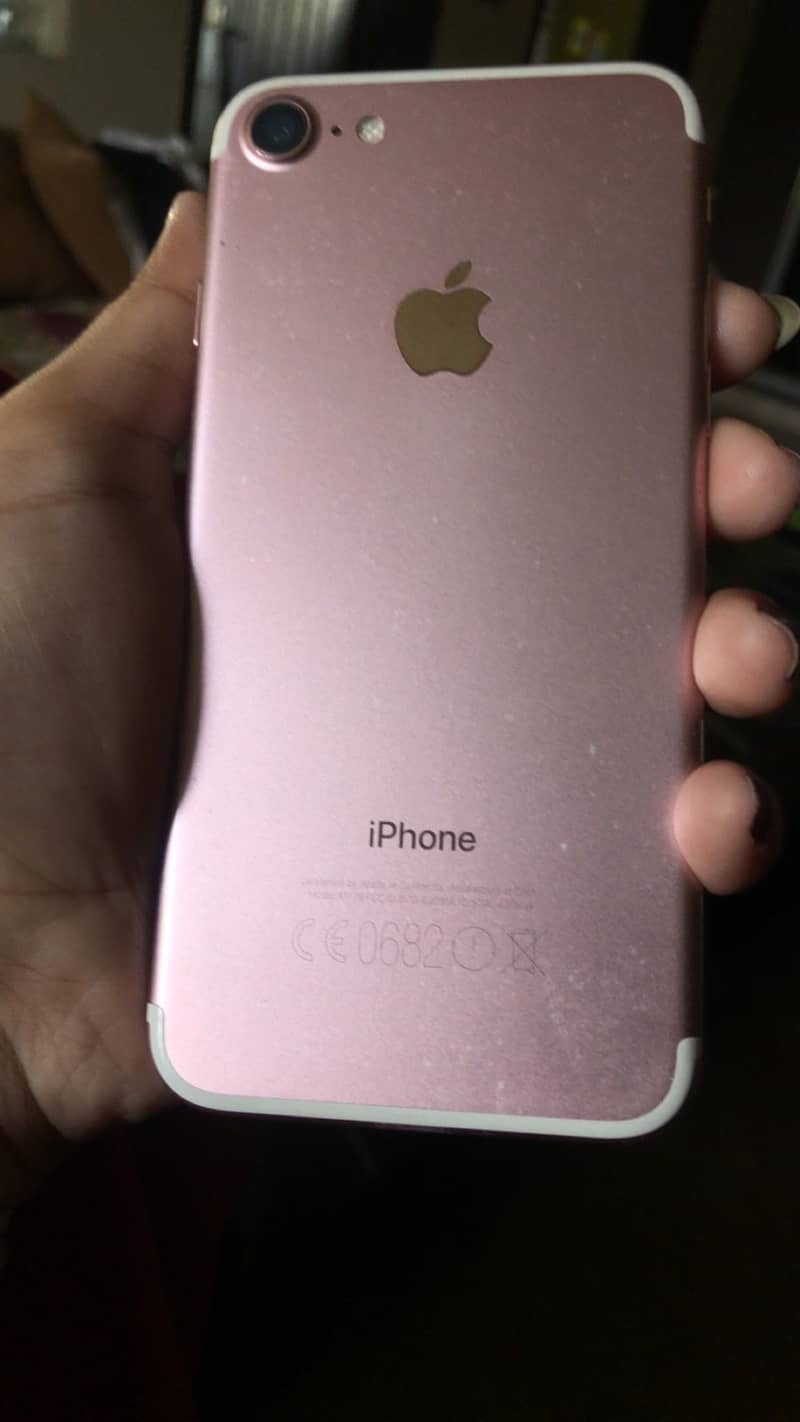 Apple iPhone 7 condition 9/10 4