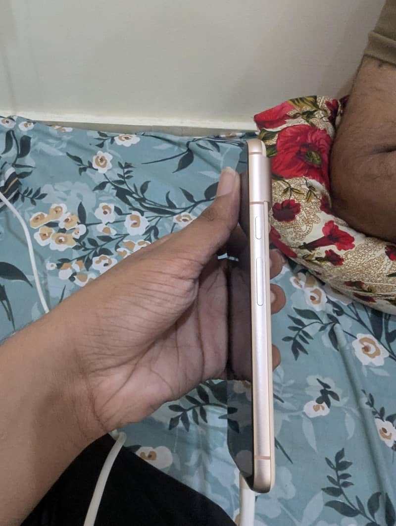 Google Pixel 8 2