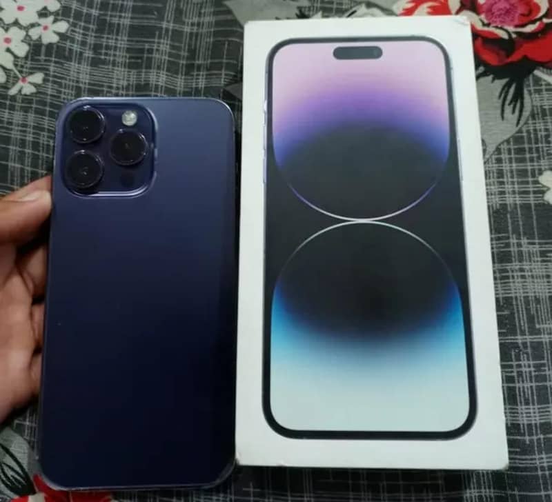 Apple iPhone 14 Pro Max 1