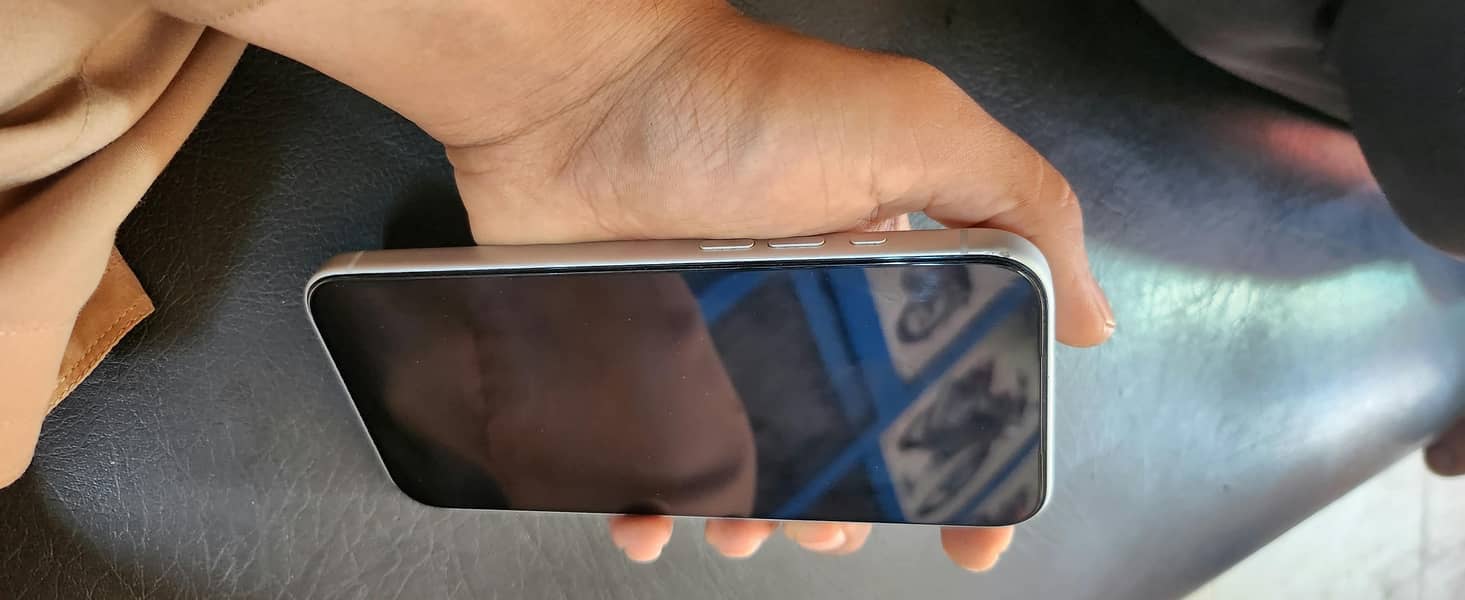 Apple iPhone 17 Pro Max 6