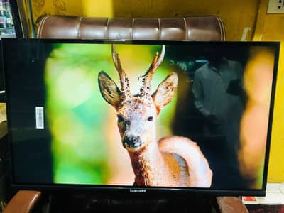 32 smart WiFi Frameless LED TV