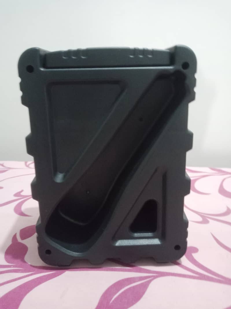 Speaker with mic 2