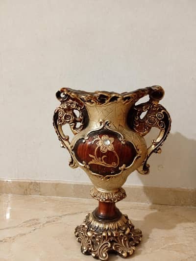 royal vase
