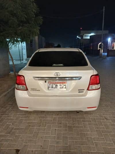 Toyota Corolla Axio 2013