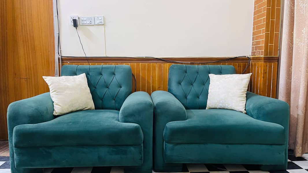 7 seater sofa with table 0