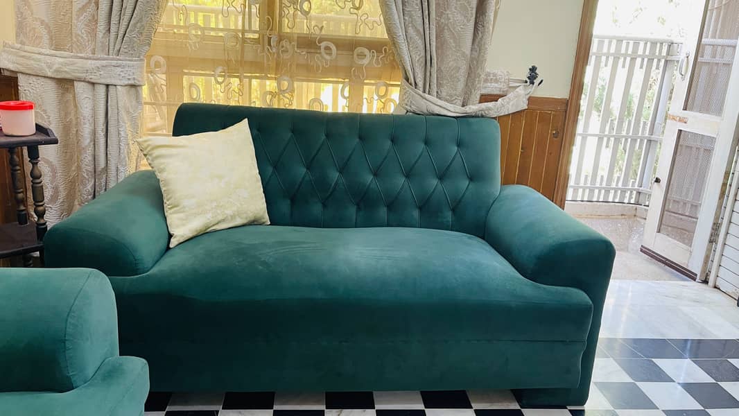 7 seater sofa with table 1