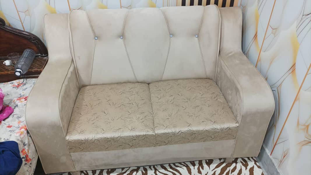 6 seater 1