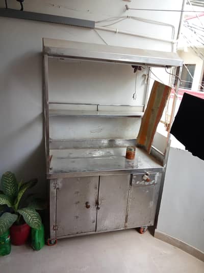 food counter for fries,biryani,dal chawal ,roti