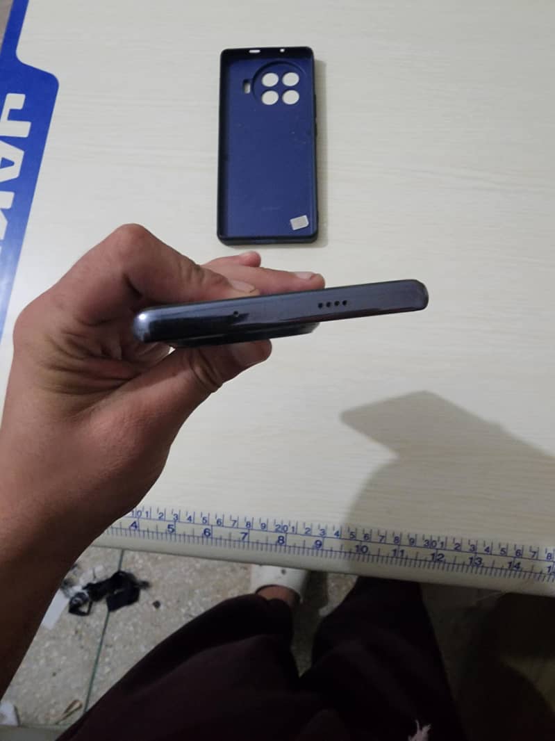 Tecno Spark 20 Pro Plus 4