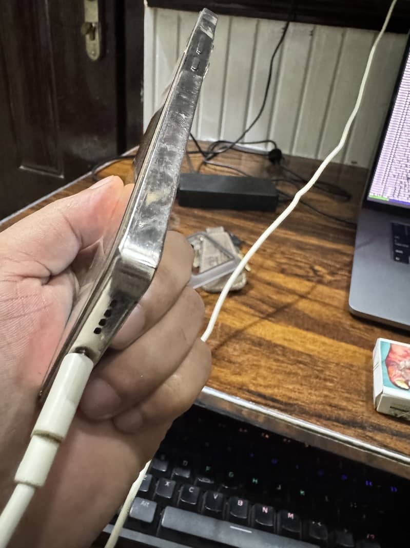 Infinix Note 40 9