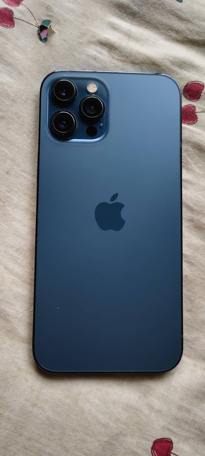 Apple iPhone 12 Pro Max 3