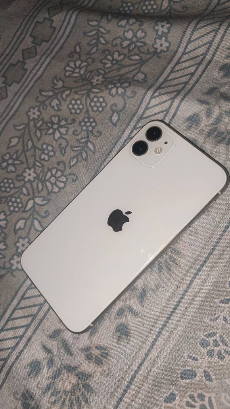 Apple iPhone 11 0