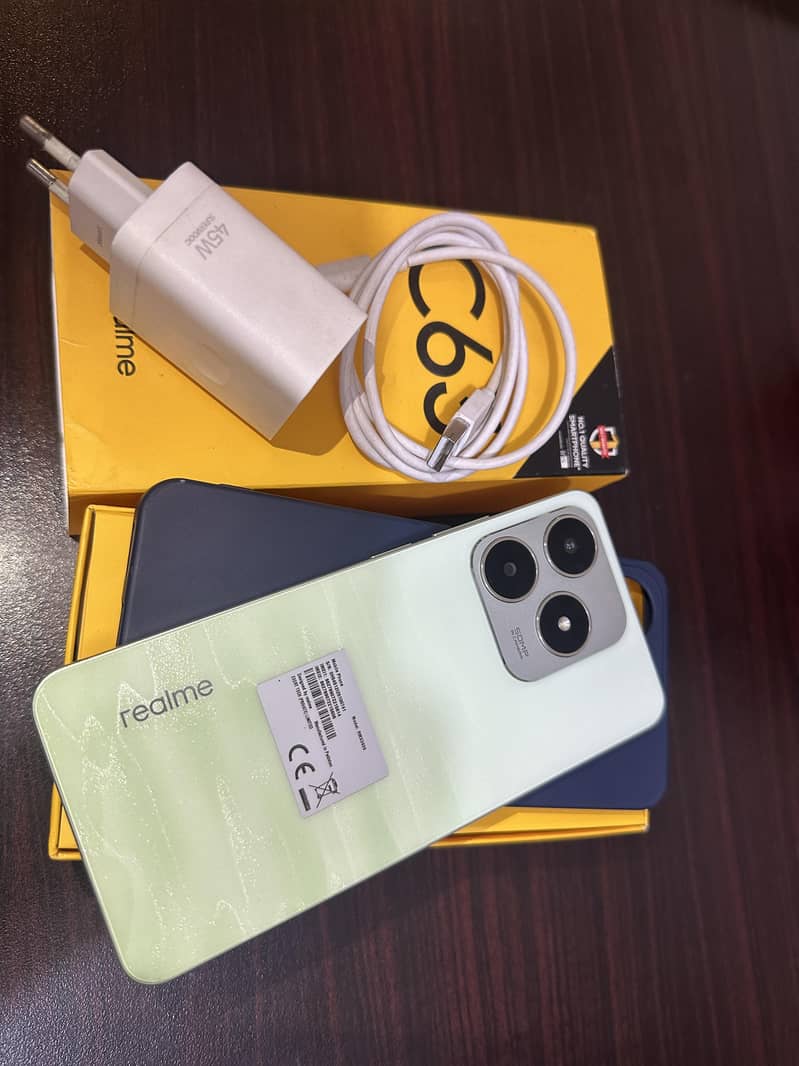 Realme C63 1