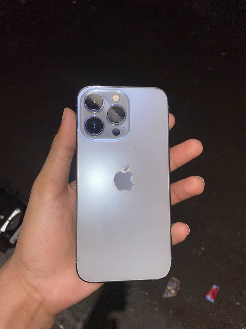 Apple iPhone 13 Pro 0