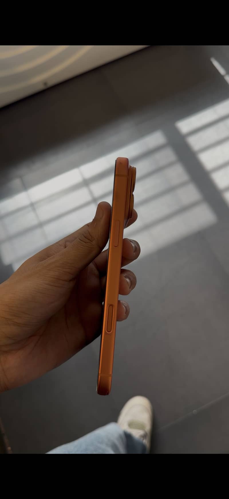 Apple iPhone 17 Pro Max 4