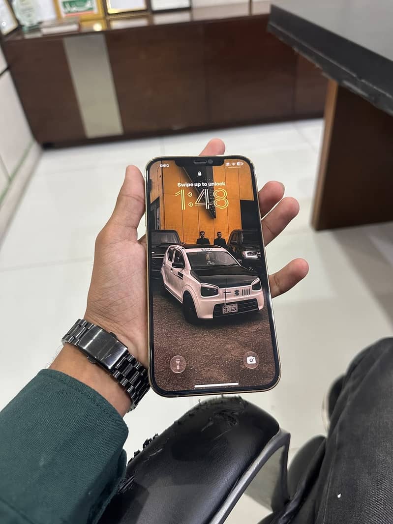 Apple iPhone 12 Pro Max 3