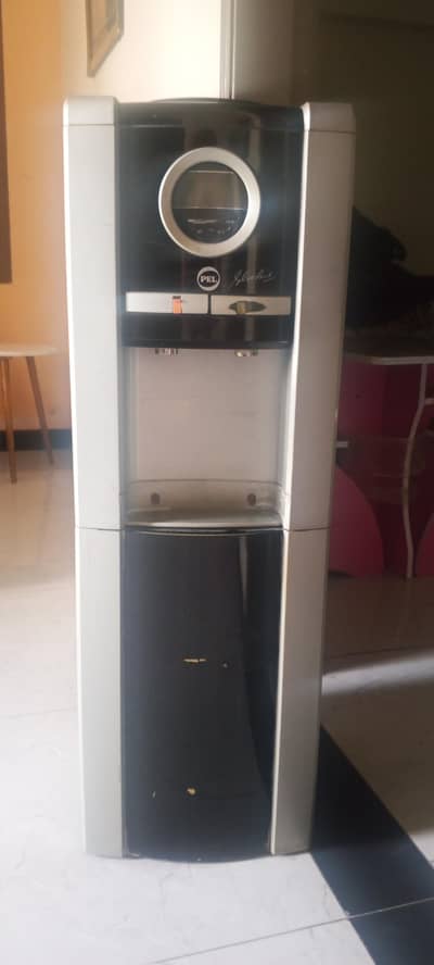 PEL Japanese 8/10 condition with refrigerator Dispenser