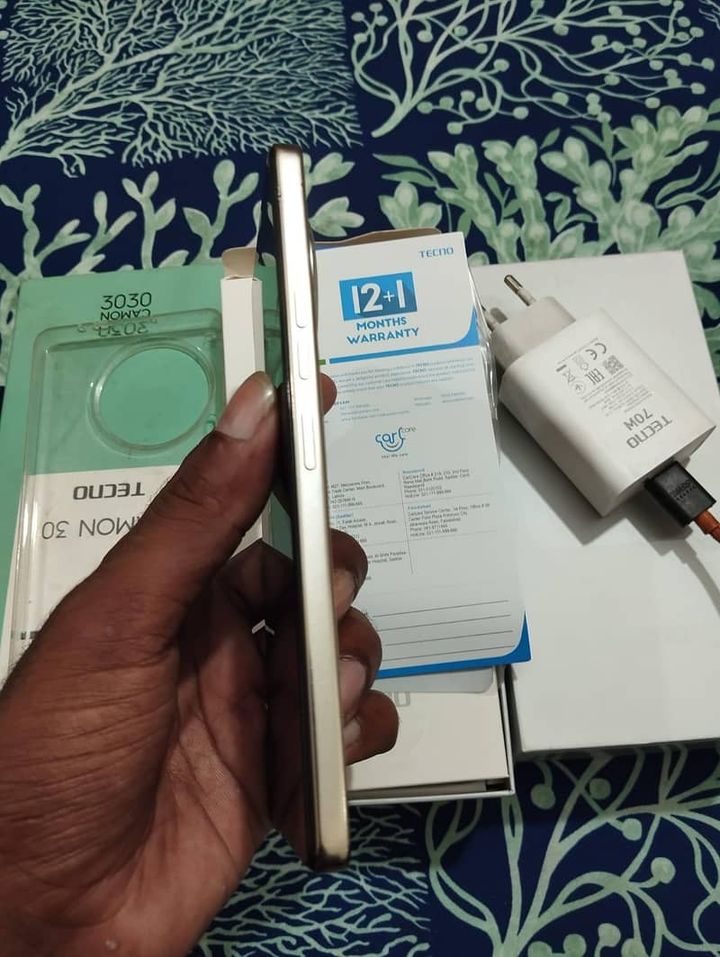 Tecno CAMON 30 2