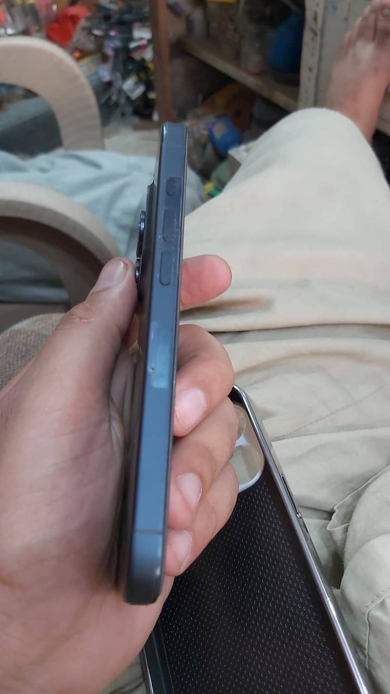Apple Iphone 15pro 3