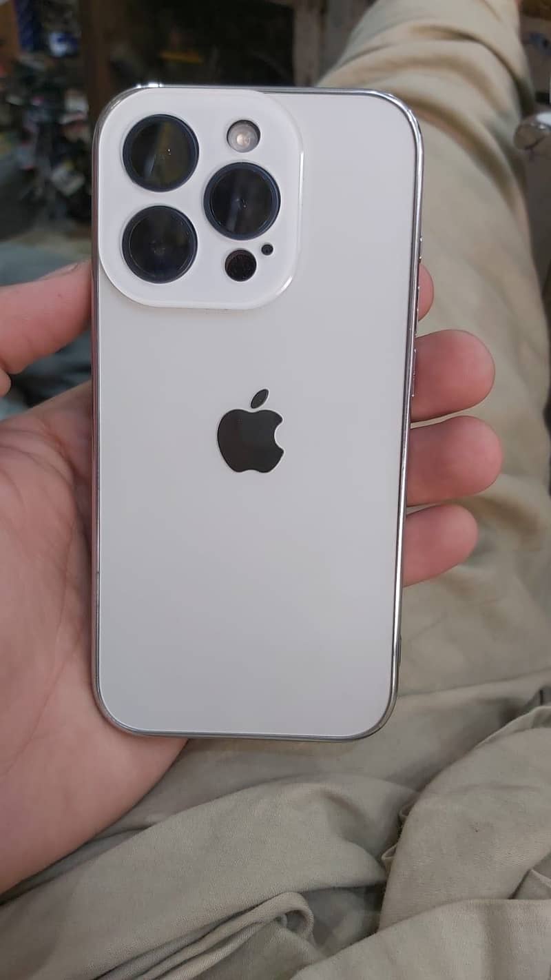 Apple Iphone 15pro 4