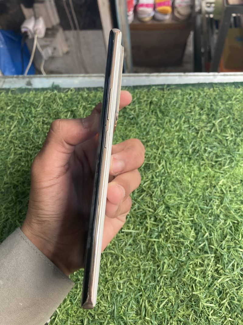 Infinix Zero 30 3