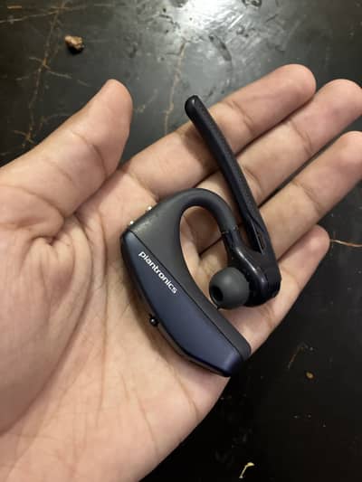 Plantronics/poly voyager 5200