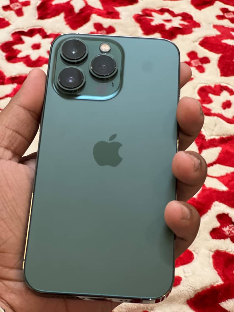 Apple iPhone 13 Pro 0
