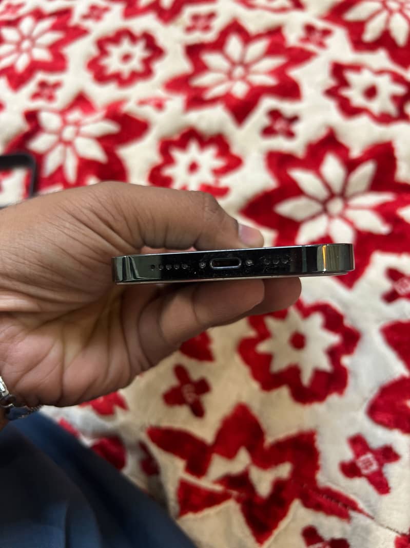 Apple iPhone 13 Pro 5