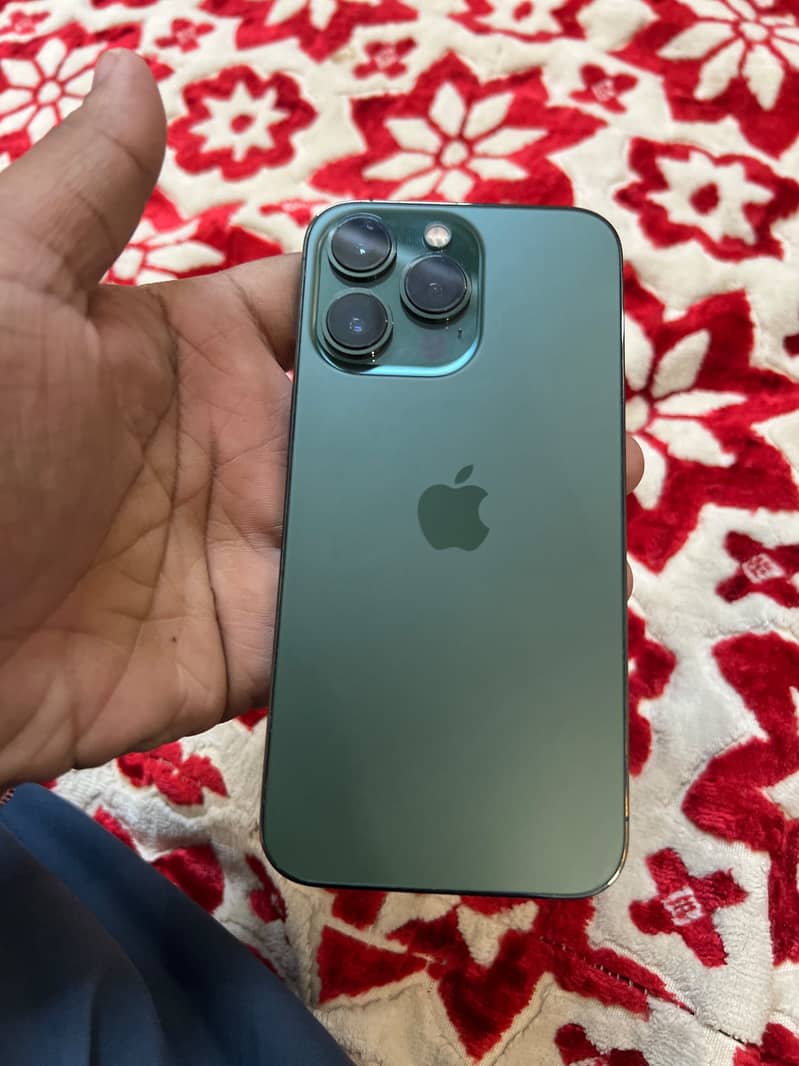 Apple iPhone 13 Pro 8
