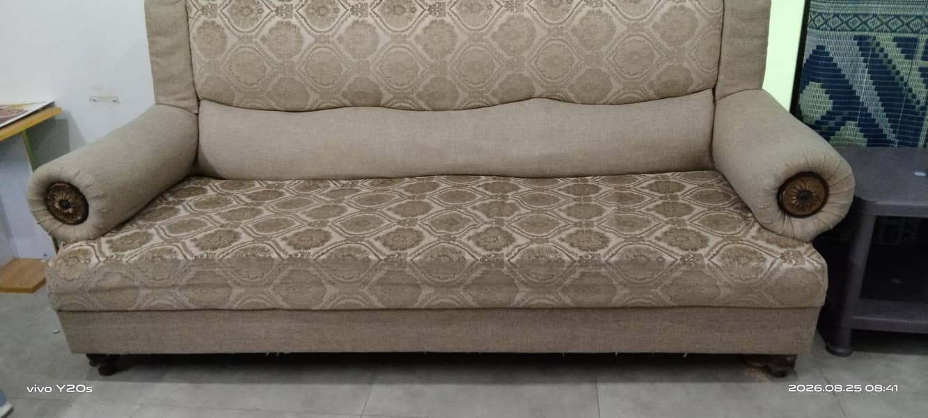 sofa 3 seater 0