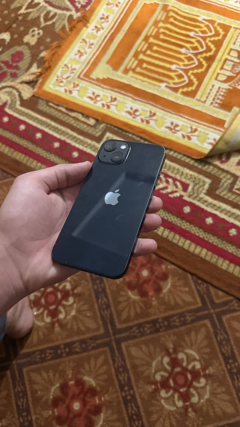 Apple iPhone 13 7
