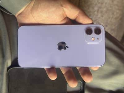 Apple iPhone 12