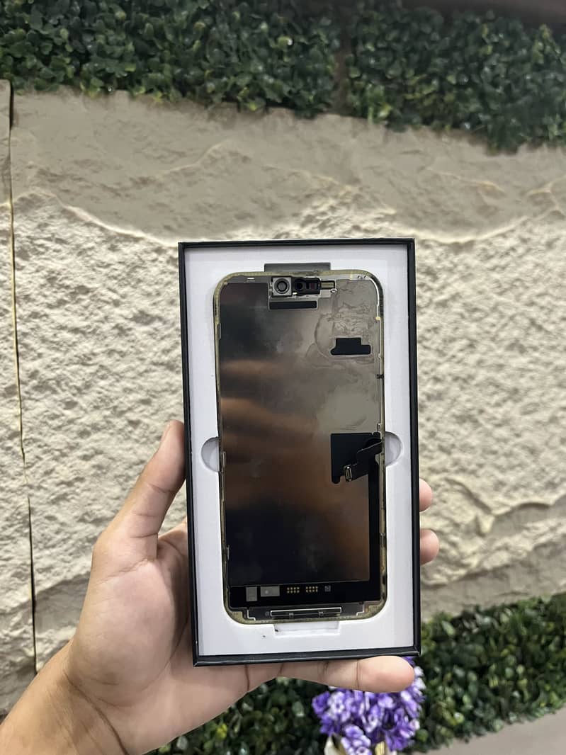iPhone 16 Pro Max fu 3