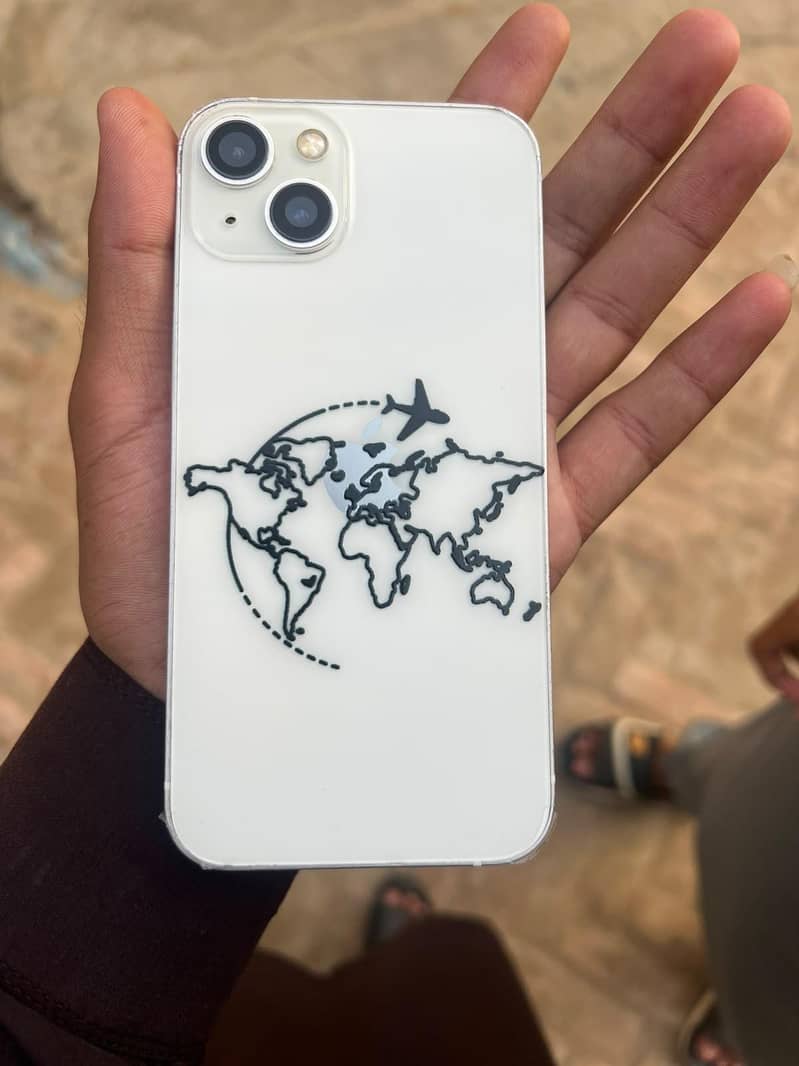 Apple iPhone 13 1