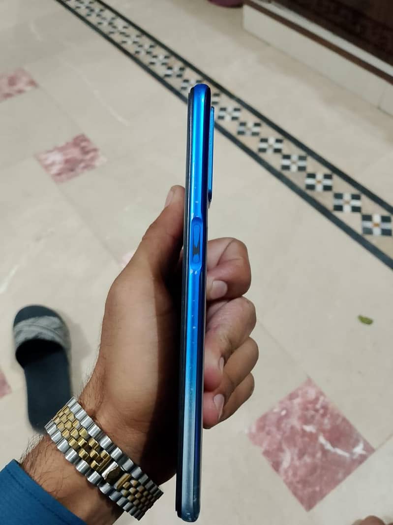 OPPO A54 3