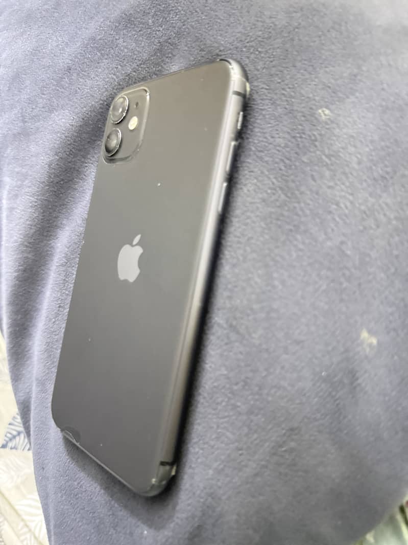 Apple iPhone 11 3