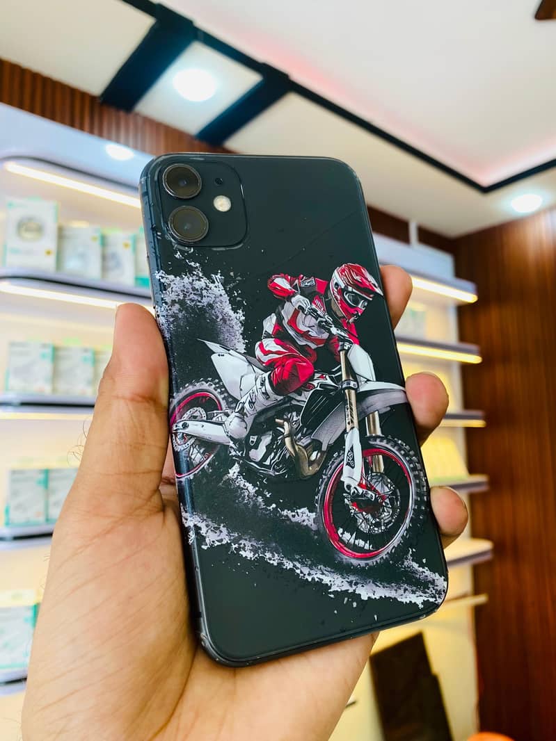 Apple iPhone 11 0